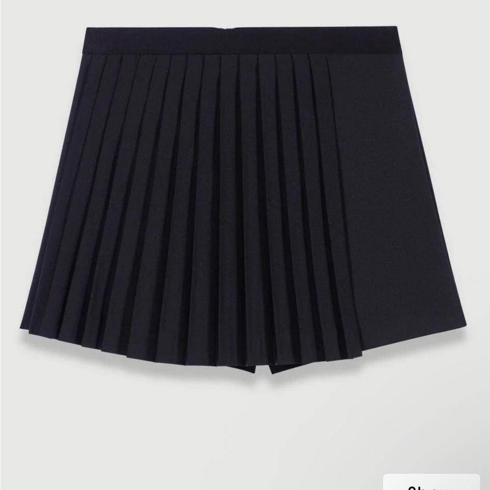 Maje Straight-fit pleated shorts